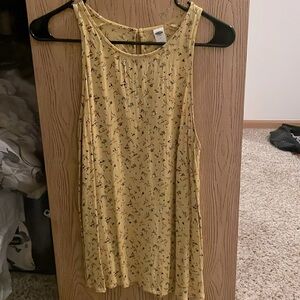 Sleeveless old navy top